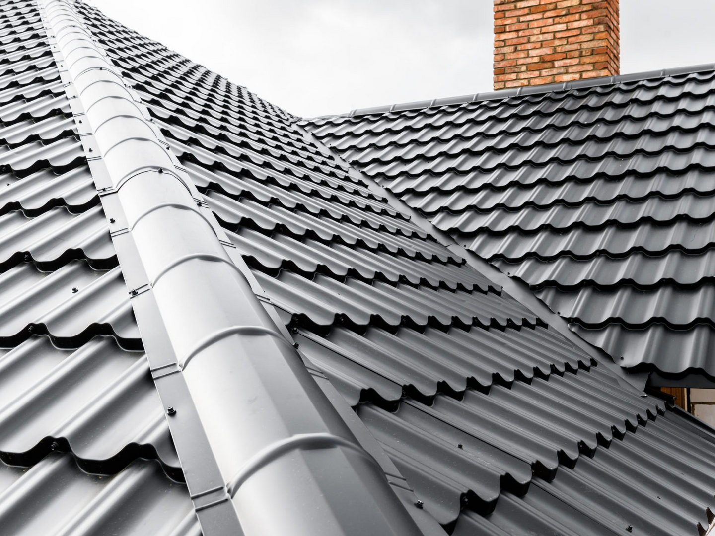 metal-roof-2000x1200-1